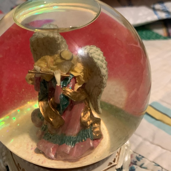Angel playing harp globe - Picture 1 of 4